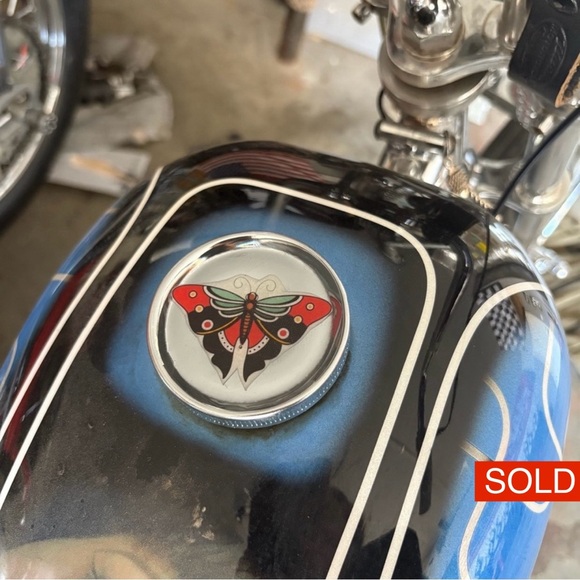 ❌SOLD❌Motorcycle Gas Cap with Butterfly - Picture 1 of 7